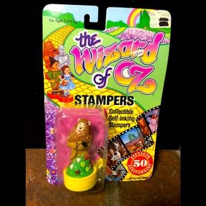 Wizard of Oz 1988 Cowardly Lion Stamper 50th Anniv